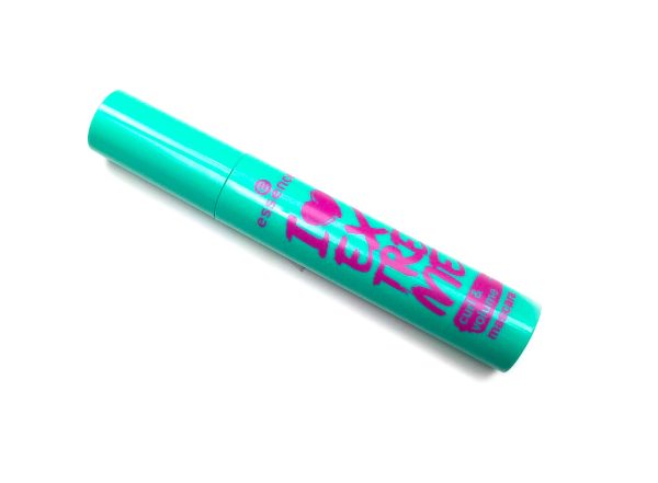 ریمل حجم دهنده اسنس مدل  I LOVE EXTREME CURL AND VOLUME